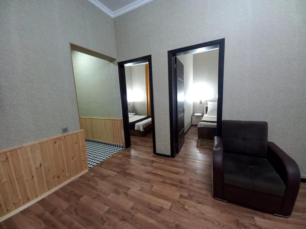 Es Hotel Kolifey Oghuz Esterno foto