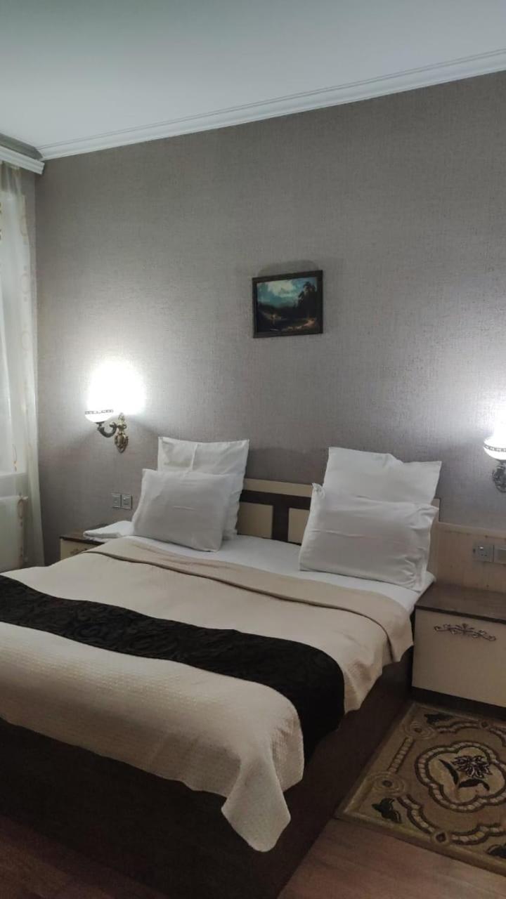 Es Hotel Kolifey Oghuz Esterno foto