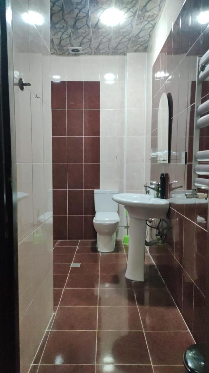 Es Hotel Kolifey Oghuz Esterno foto